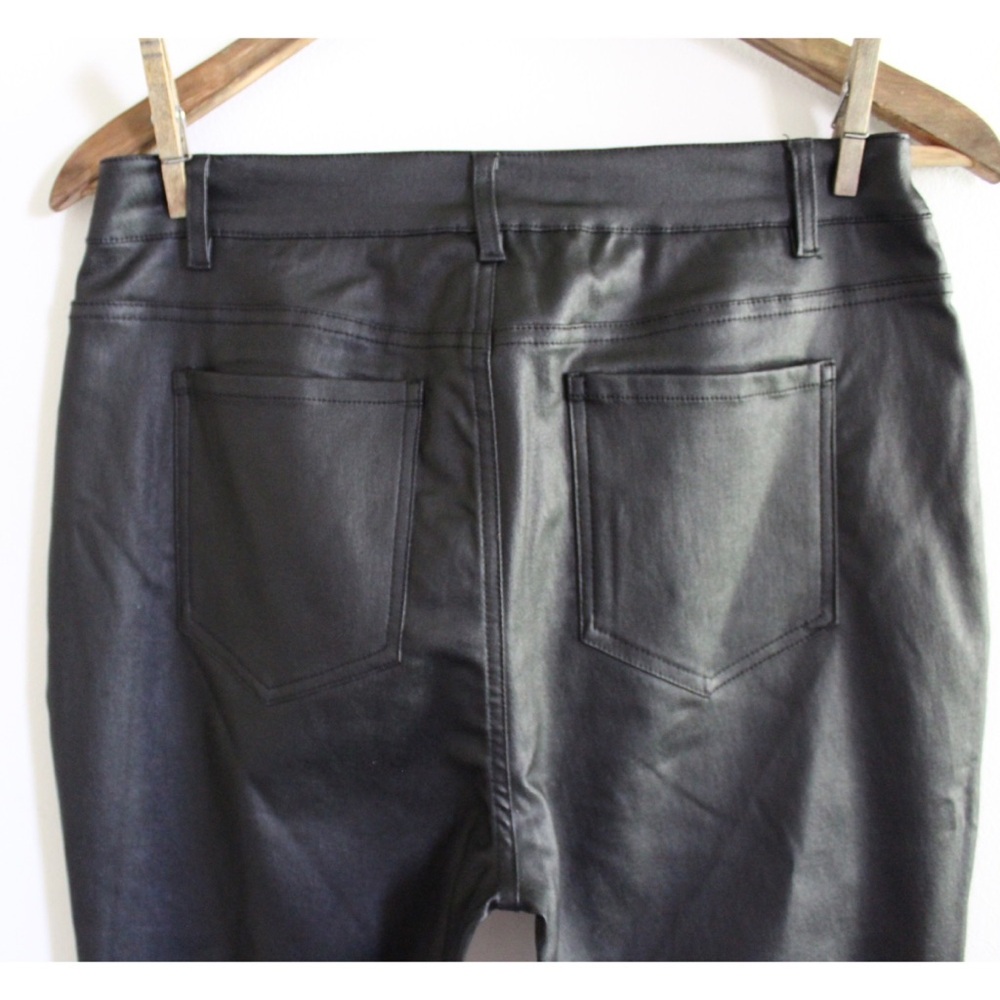 Flamingals NWT Faux Leather Flare Pants For Curvy Women Medium Brand New Black - Picture 9 of 12